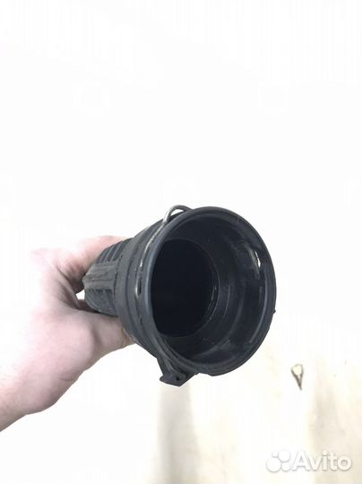 Патрубок интеркулера Passat B7