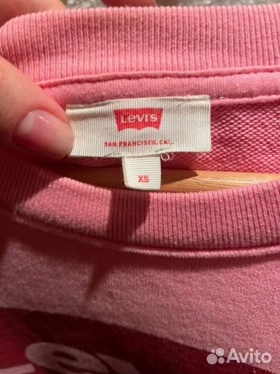 Свитшоты levis женский