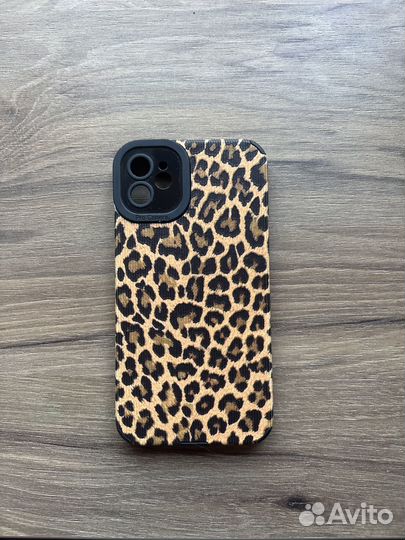 Чехол на iPhone 11 б/у