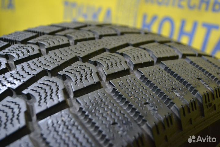 Pirelli Winter Ice Control 215/60 R16