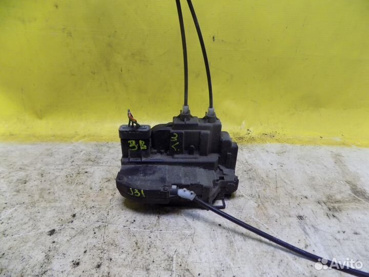 Замок дверной Nissan Teana J31