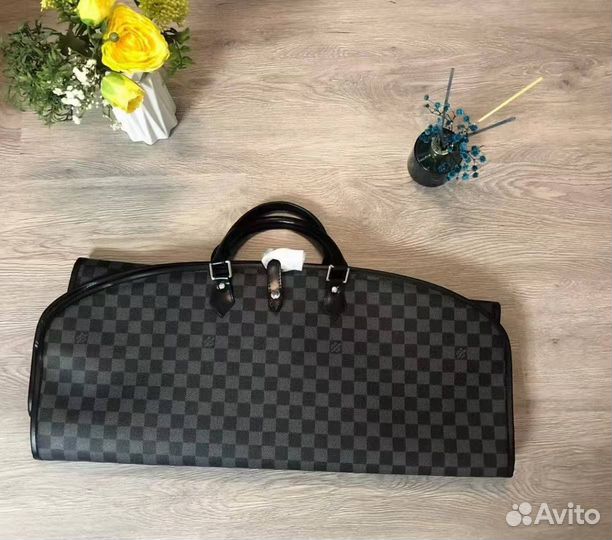 Чехол для мужского костюма