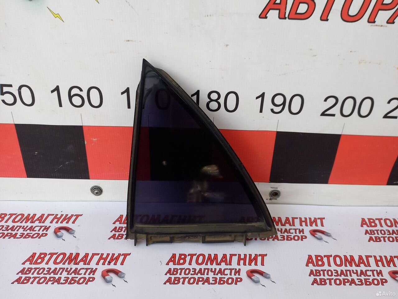 Форточка задняя левая Тойота Королла Е150