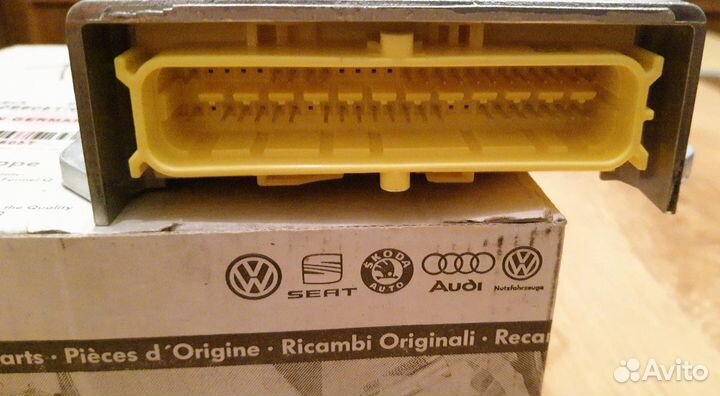 Блок управления подушек AIR BAG 1K0909605T