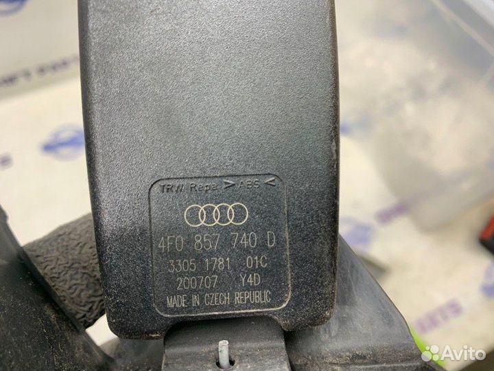 Ответная часть ремня безопасности задняя Audi A6