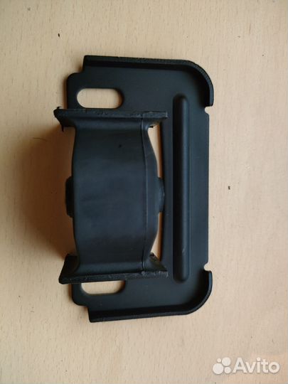 Кронштейн рычага кпп Nissan almera 34560-4F100