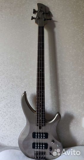 Бас-гитара Yamaha trbx304 silver + bag&music pro