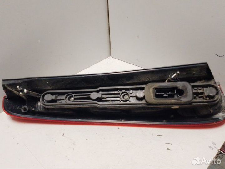 Фонарь задний правый Ford C-Max 2003-2010 минивэн