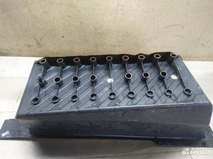 Накладка на порог передняя правая Mercedes