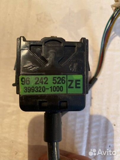 Переключатель света и указателей поворотов