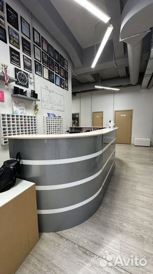 Стойка ресепшн бу