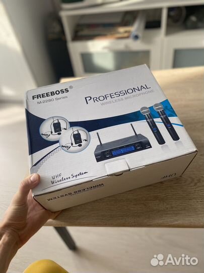 Беспроводные микрофоны FreeBoss