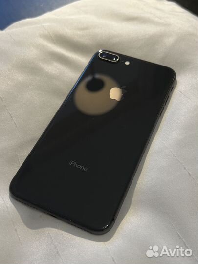 Телефон iPhone 8 plus