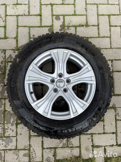 Michelin X-Ice North 4 SUV 225/65 R17