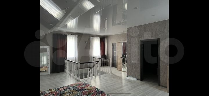 Дом 170 м² на участке 6 сот.