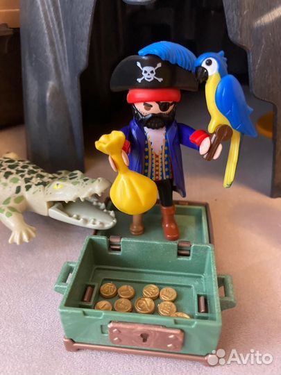 Playmobil Пиратский остров с большим кораблем