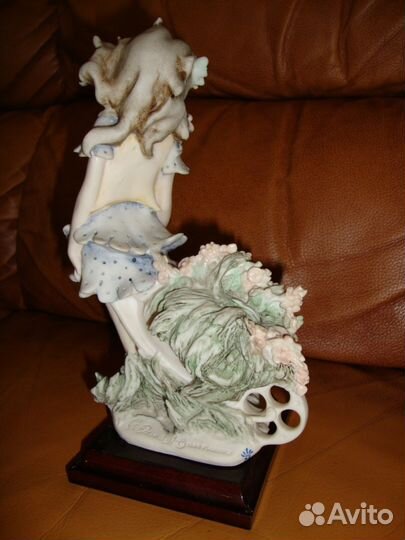 Статуэтка Capodimonte Армани G. Armani № 13