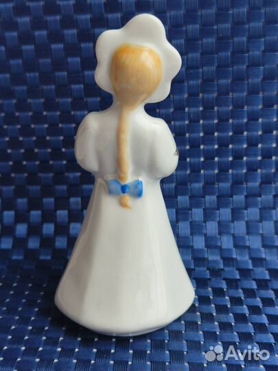 Статуэтка Фарфор Катюша Фестиваль 1985 год Москва