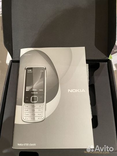 Nokia 6700 classic Gold Edition