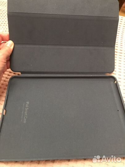 Чехол на iPad 10.2