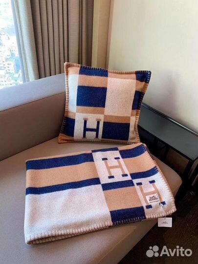 Плед hermes