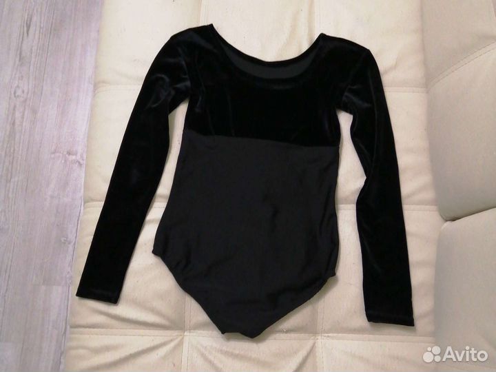 Гимнастический купальник велюровый р. 128-134