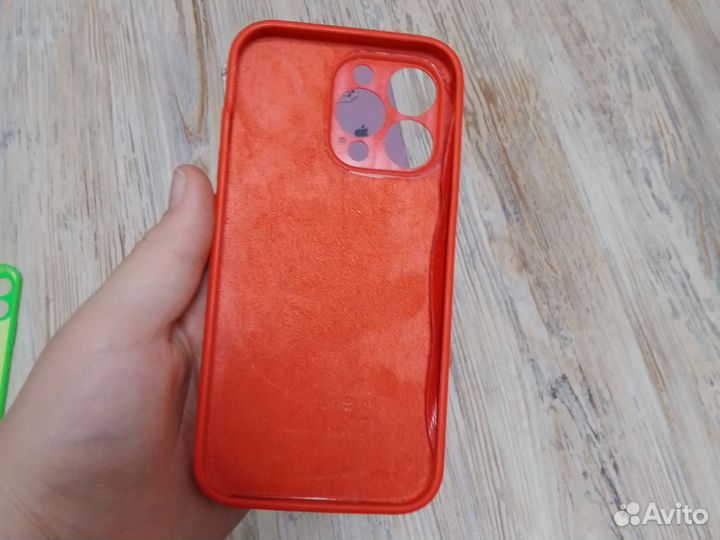 Чихлы от айфонов