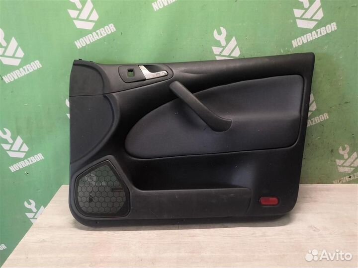 Обшивка двери комплект Шкода Октавия А4