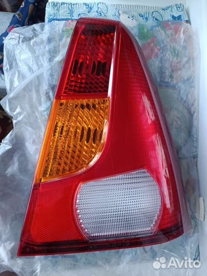 Фонарь задний Рено Логан