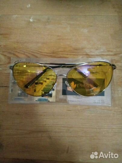 Солнцезащитные очки мужские