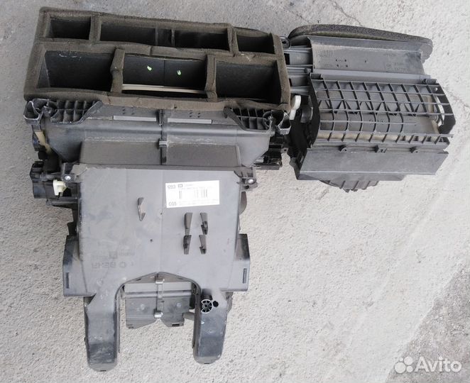 Astra J gtc 12г Корпус Печки моторчика Астра opel