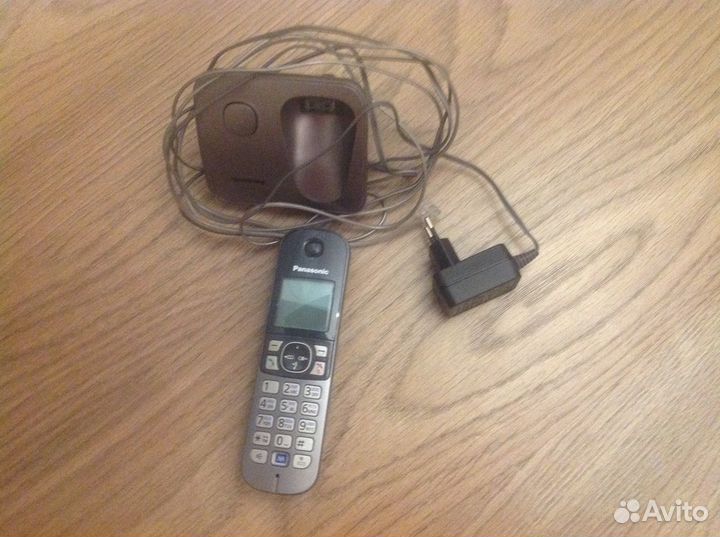 Телефон Panasonic KX-TG 6811 RU