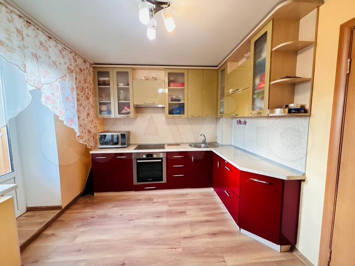 2-к. квартира, 65 м², 2/14 эт.