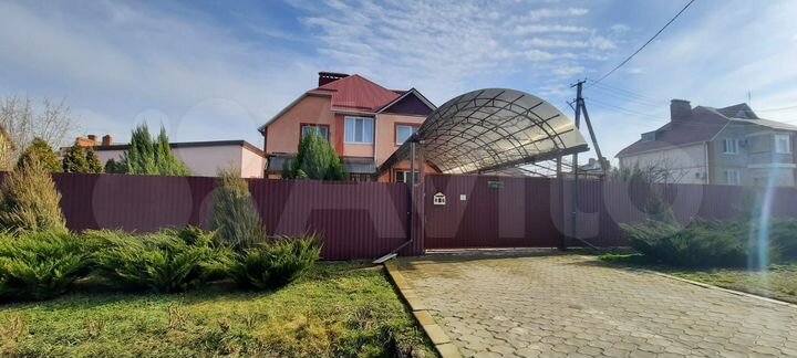 Дом 226 м² на участке 13 сот.