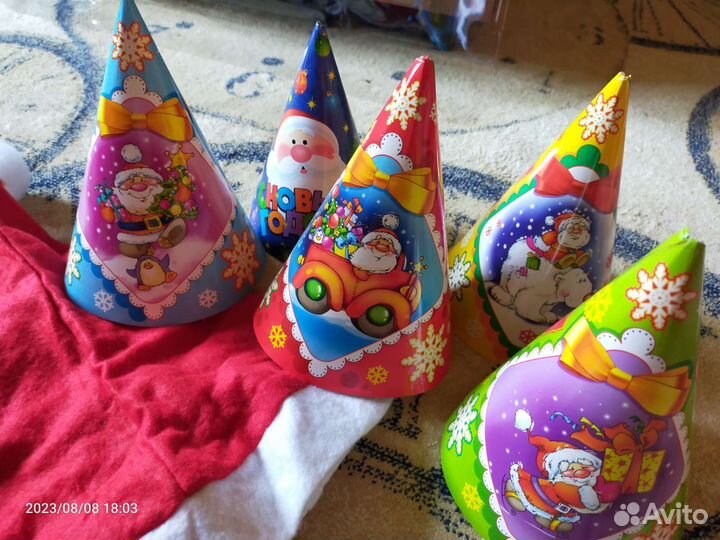 Карнавальные костюмы, короны для праздника