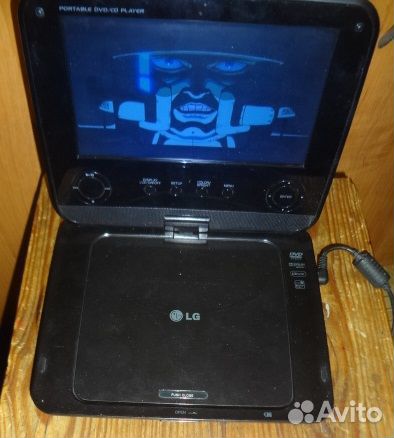Портативный dvd плеер LG