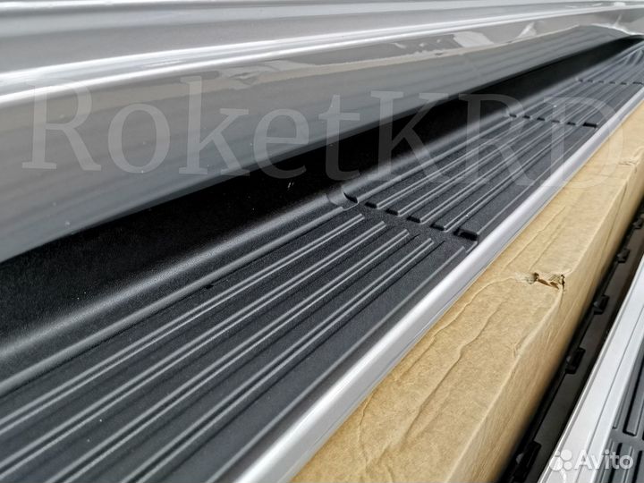 Подножки Toyota Land Cruiser 200 J2149