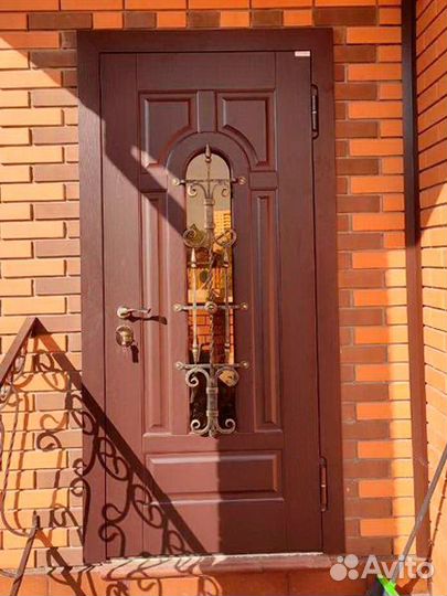 Входная Дверь в Дом с Терморазрывом