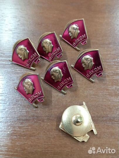 Значки влксм