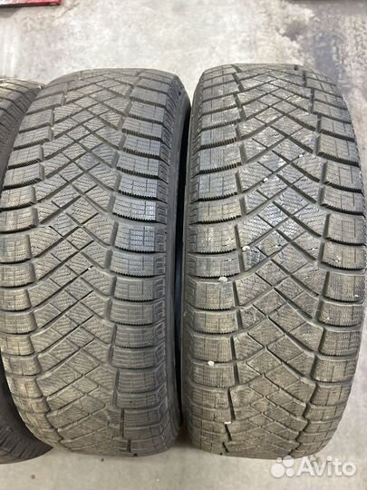 Pirelli Ice Zero FR 225/60 R18 104T