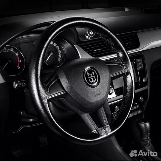Оплетка на руль из натуральной гладкой кожи черная