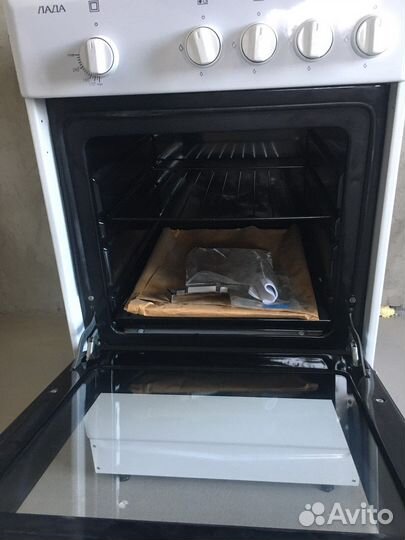 Новая газовая плита Лада