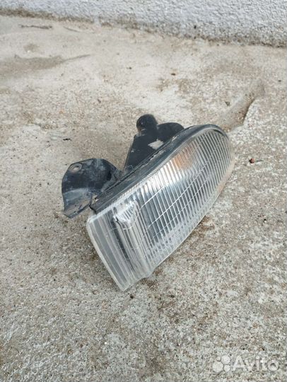 Повторитель поворота Митсубиси Галант 2001 г