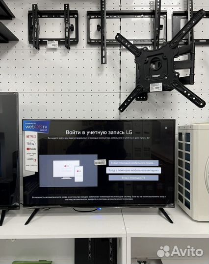 Телевизор LG 32 SMART tv
