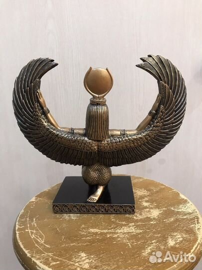 Богиня Исида, статуэтка