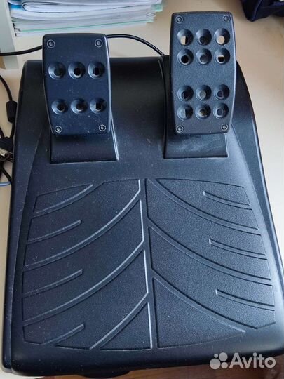 Руль Logitech Driving Force Pro