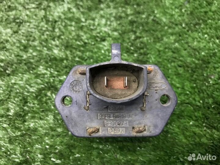 Резистор вентилятора Ford Fiesta MK5 1.4 fxja