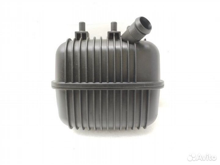 Резонатор воздушного фильтра Audi A4 B8 2009