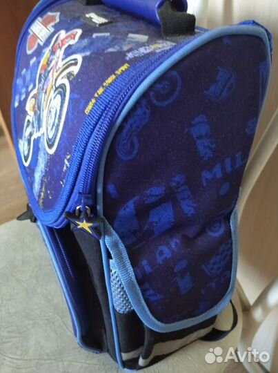 Новый школьный рюкзак Brauberg