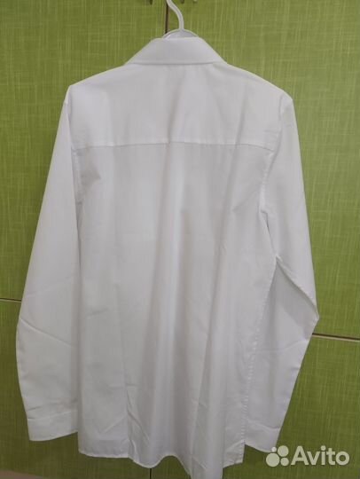 Рубашка на мальчика новая, рост 164